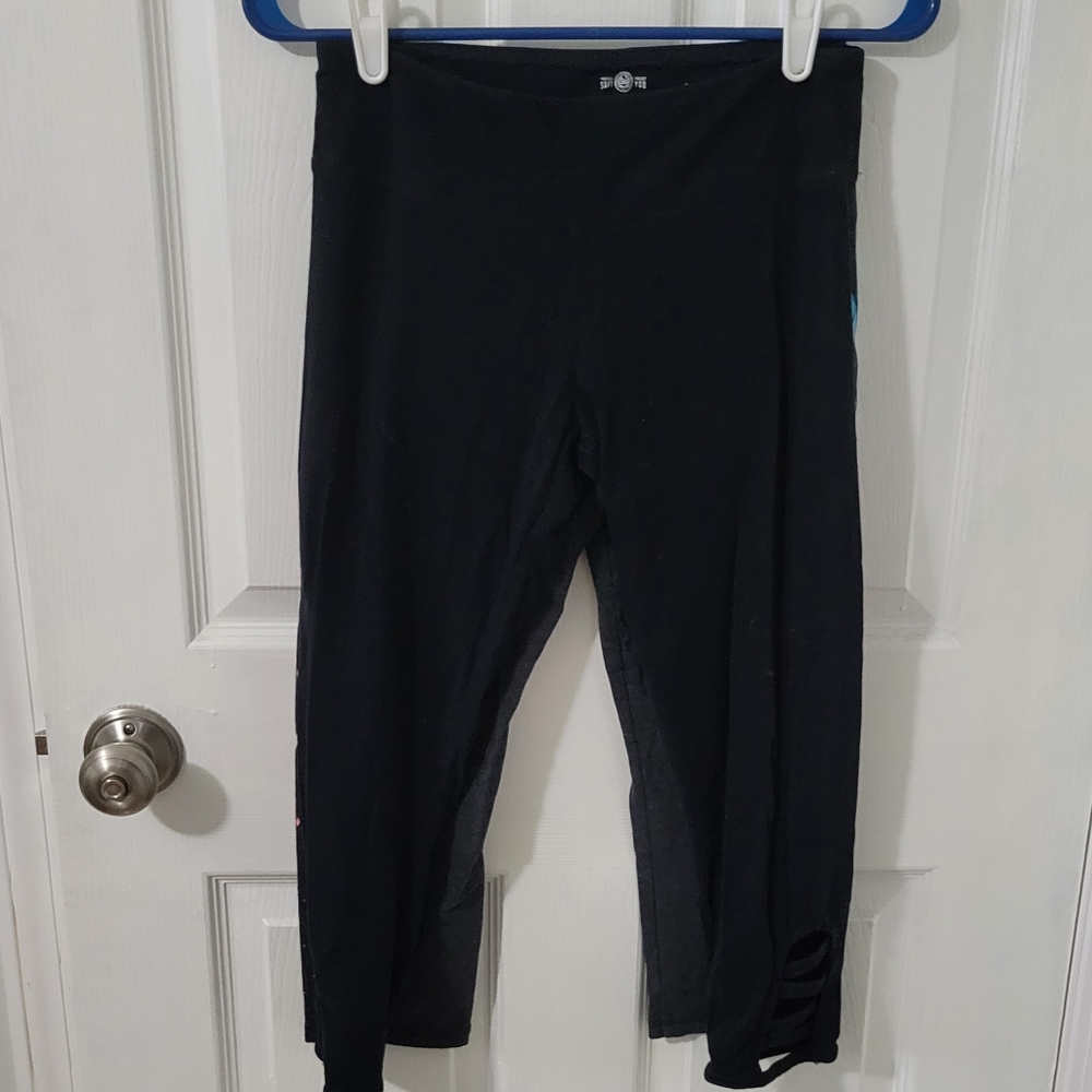 2 pairs of SO yoga leggings